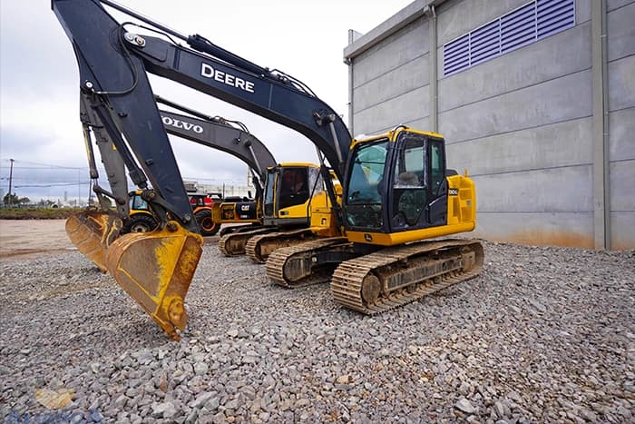 Escavadeira John Deere 130 GLC 2024